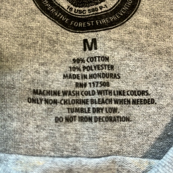 NWT Smokey Bear Fire Prevention 🔥 Tee Shirt Women’s M Wildland Firefighter Gray - Picture 10 of 16